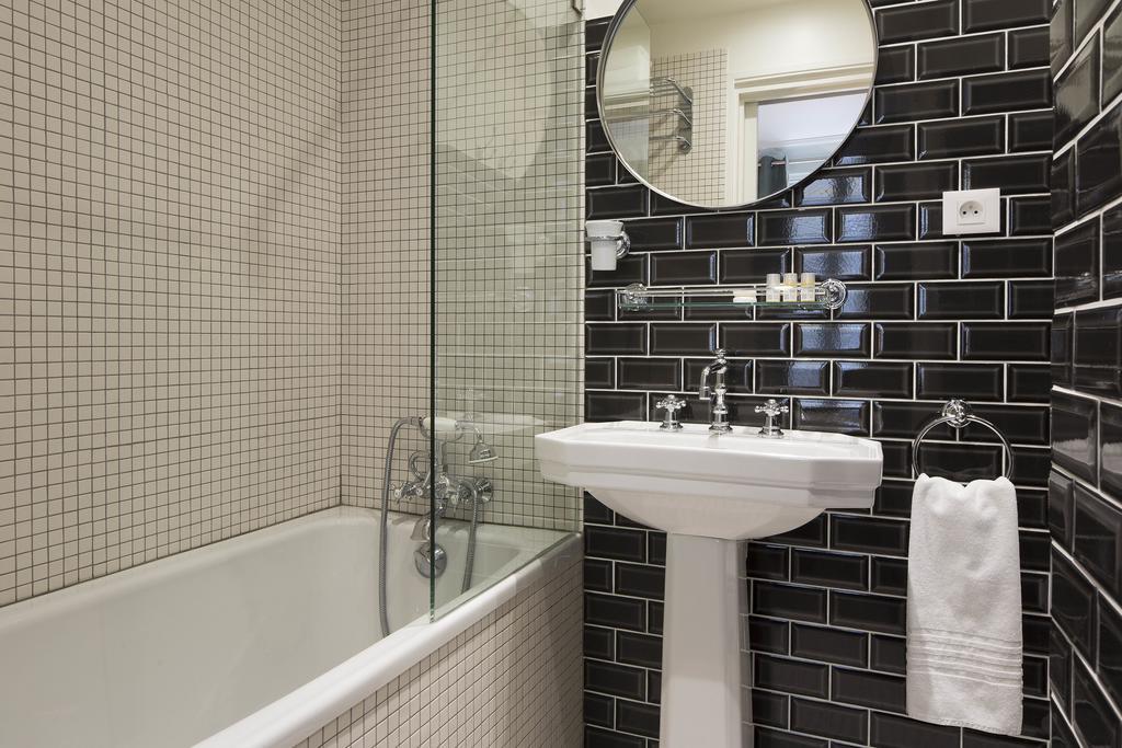 Le Petit Chomel Hotel