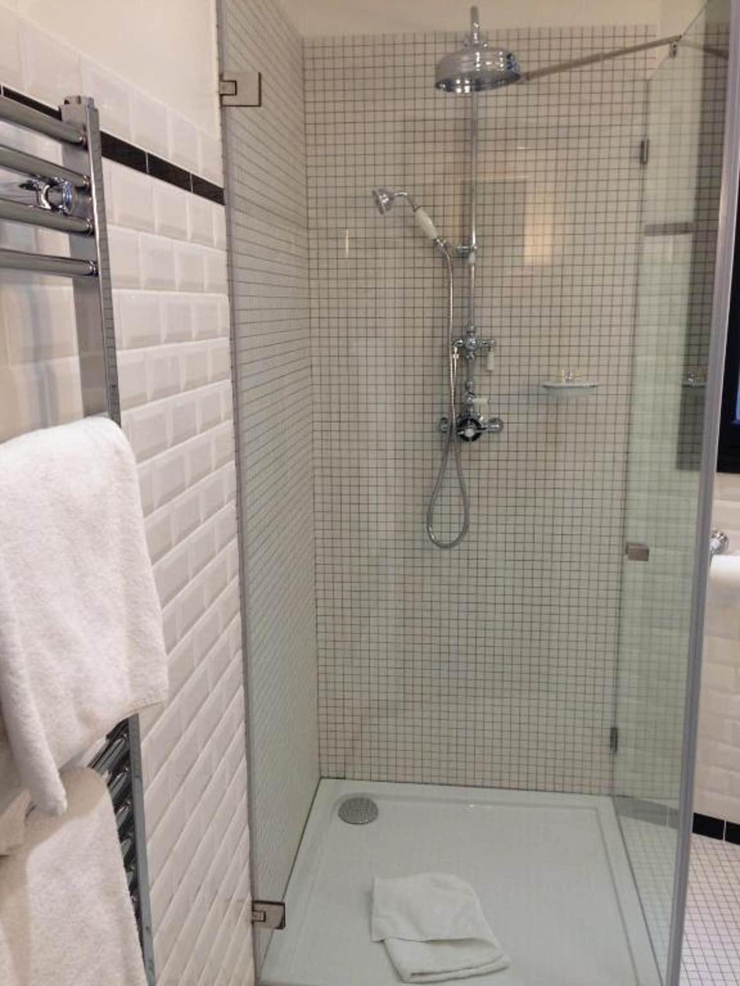 Hotel Le Petit Chomel Paris