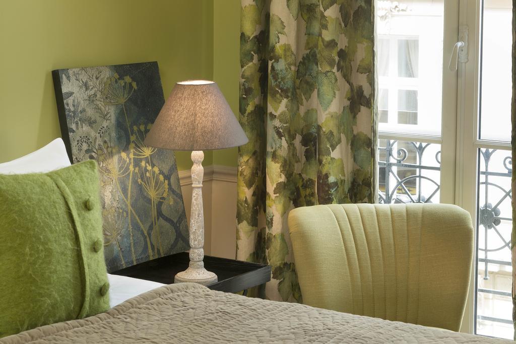 Hotel Le Petit Chomel Paris